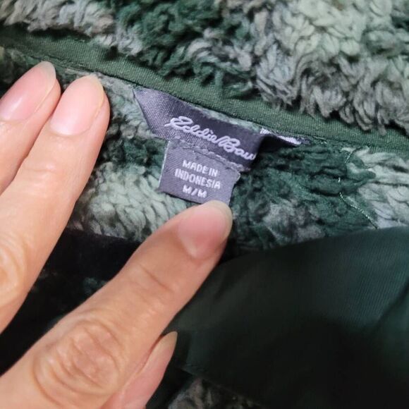 Eddie Bauer Sherpa camouflage print pullover sweater kangaroo pocket med outdoor - Picture 4 of 12